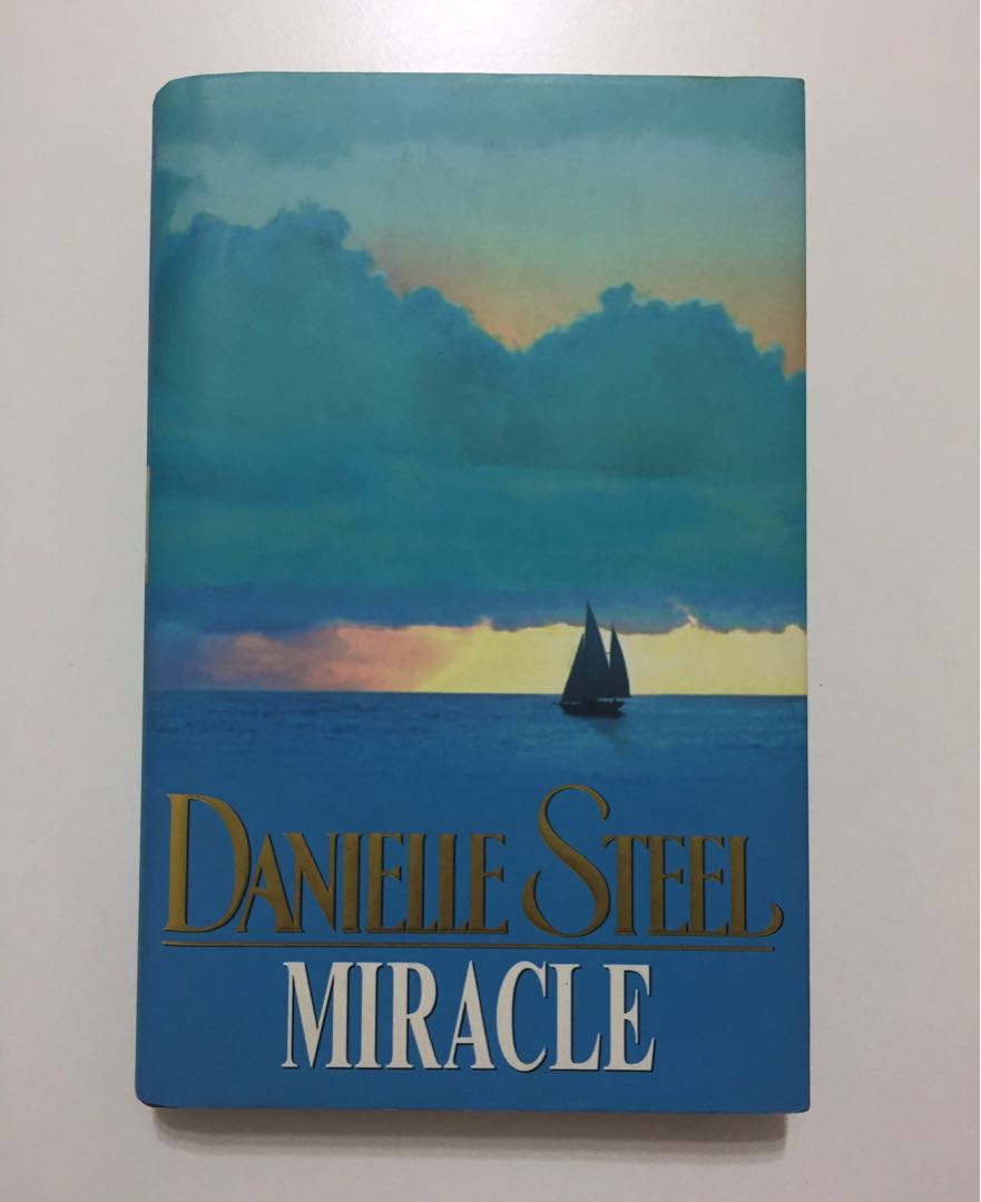 Novel Miracle By Danielle Steel Books Stationery Books On