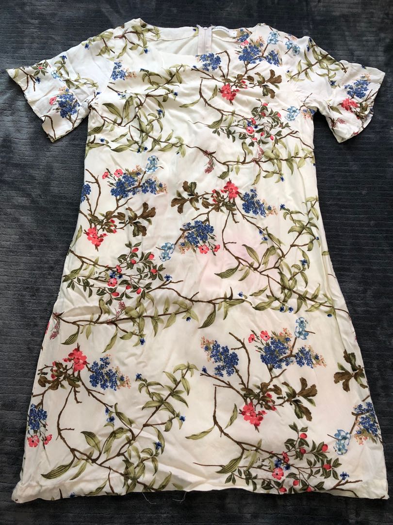 Paper dolls, Women's Fashion, Dresses & Sets, Dresses on Carousell