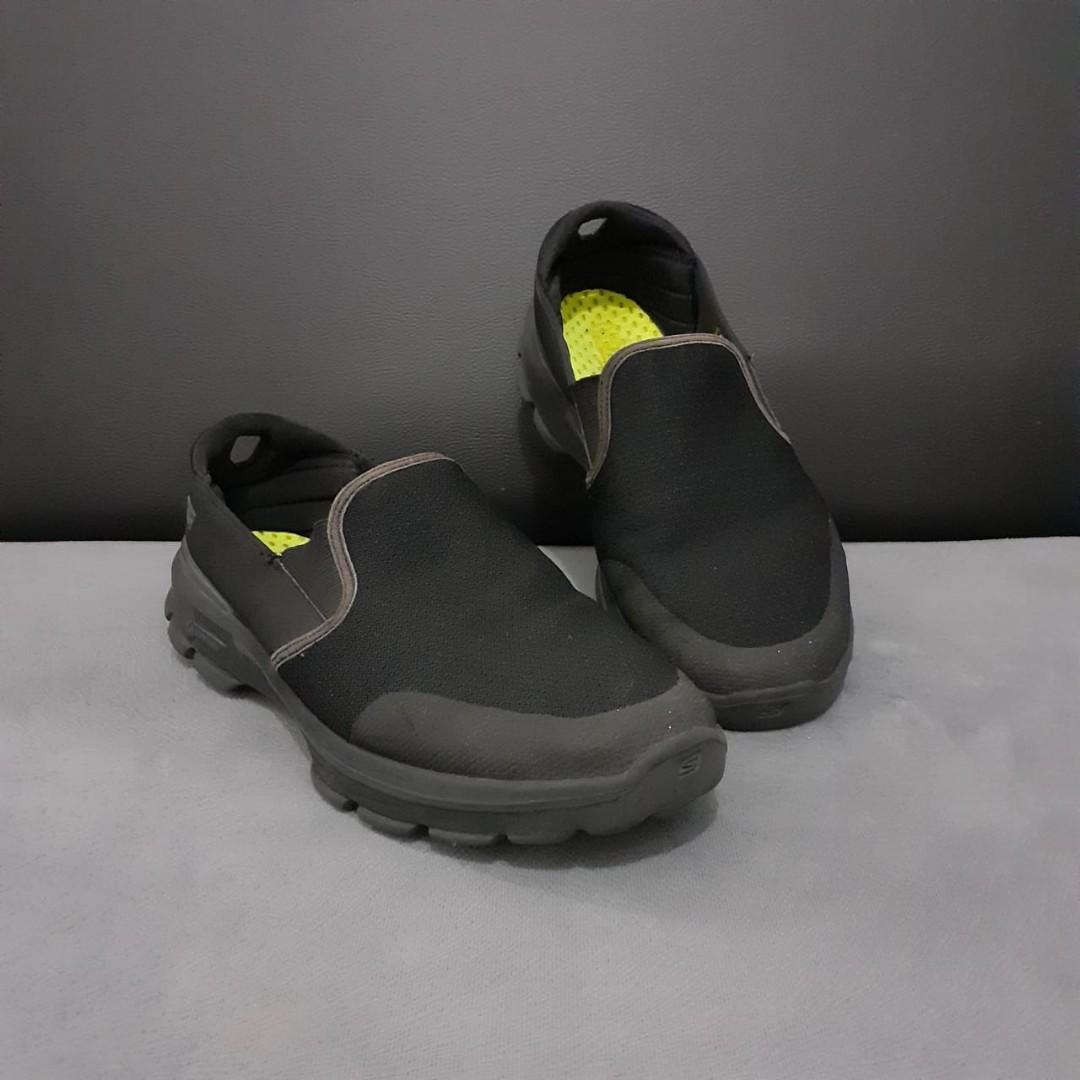 Skechers go cheap walk 3 charge