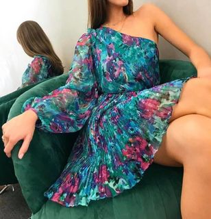 (Category: ) located in . Submitted by styletrade (Listing ID 1005907814, Image 1). Description: .