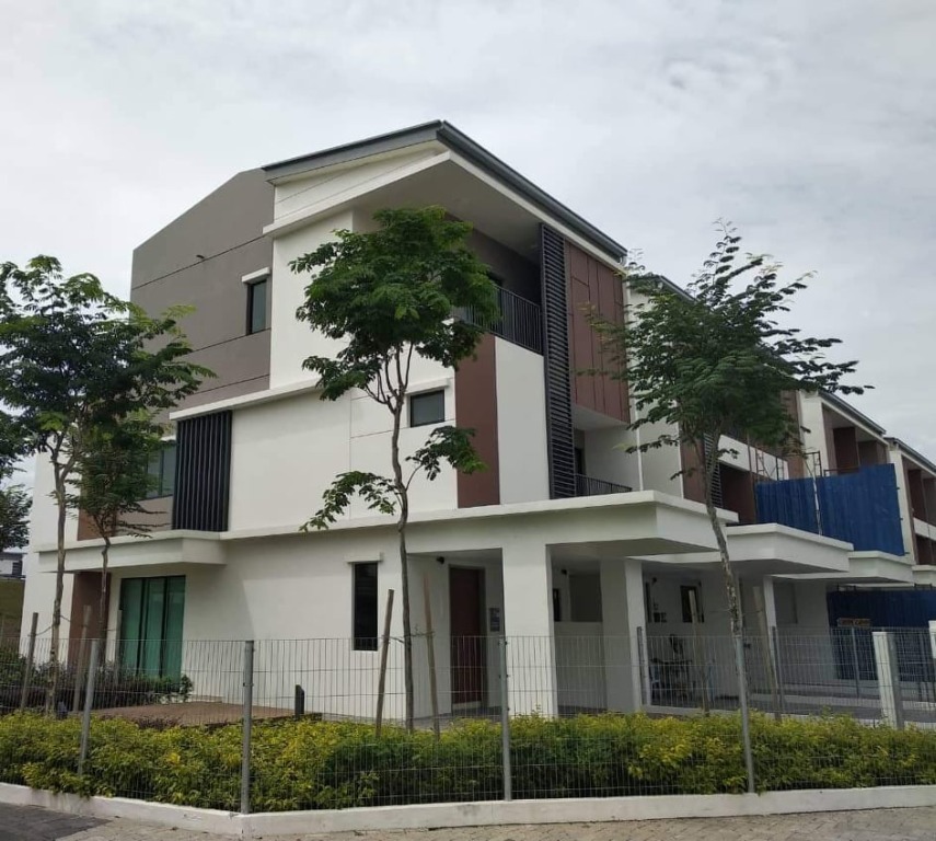Taman Putra Perdana Puchong 1 5 Storeytown House Property For