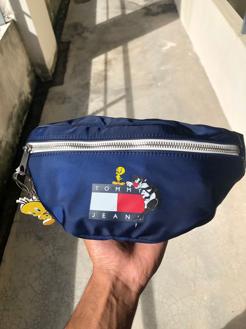 Tommy Jeans Looney Tunes Bum Bag Men s Fashion Bags Sling