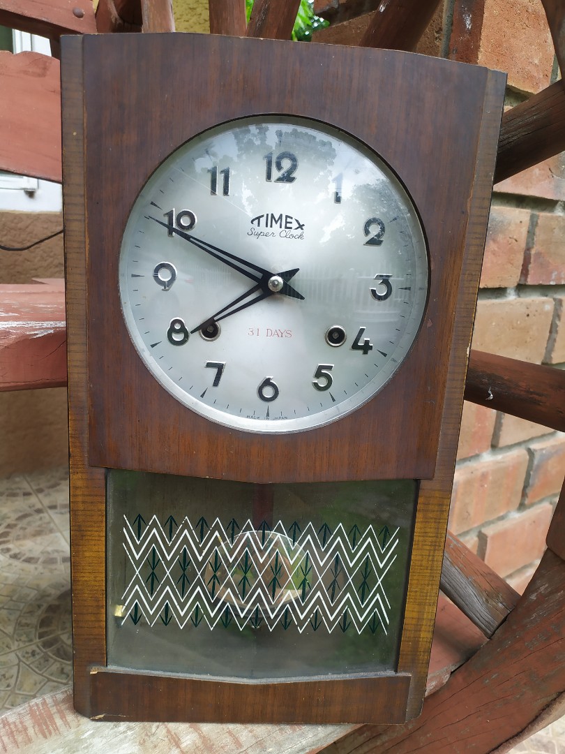 Vintage Timex Mechanical Clock, Hobbies & Toys, Memorabilia & Collectibles,  Vintage Collectibles on Carousell