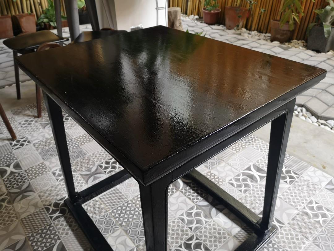 Wood breakfast table (Category: Tables & Sets) located in Paranaque City. Submitted by jalilit (Listing ID 1005958789, Image 3). Description: Wood breakfast table PHP 2500 Material: hard wood not sure the type but not MDF nor Palo china Dimensions WDH: 26 x 22 x 26 inches Meet up BF pque, alabang.