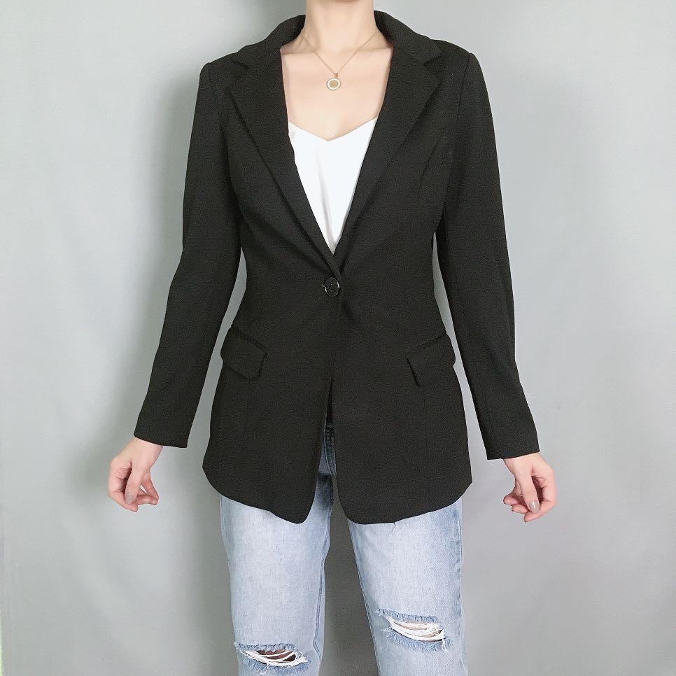 Blazer (X042) (Category: Coats, Jackets and Outerwear) located in Calamba. Submitted by basicnbuttons (Listing ID 1006007810, Image 2). Description: XS-S fitted With inner lining & pockets ♥️Preloved unless stated BRANDNEW ♥️First to pay policy after we send invoice ❌we cannot provide sizes in inches except on what is given. How to order: ▪️Make offer(✨Auto Pass for low baller ) ▪️Send us your deets Name: Cp # Complete add MOP: BPI/BDO/ GCASH onl