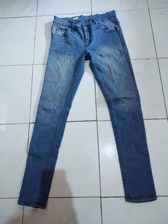 Celana Jeans