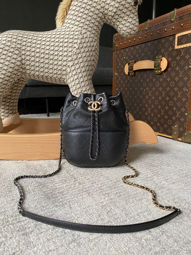 Gabrielle best sale bucket bag