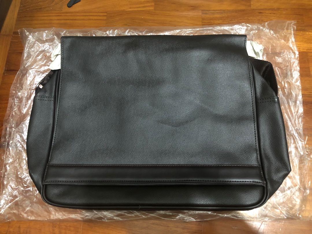 Chivas deals side bag