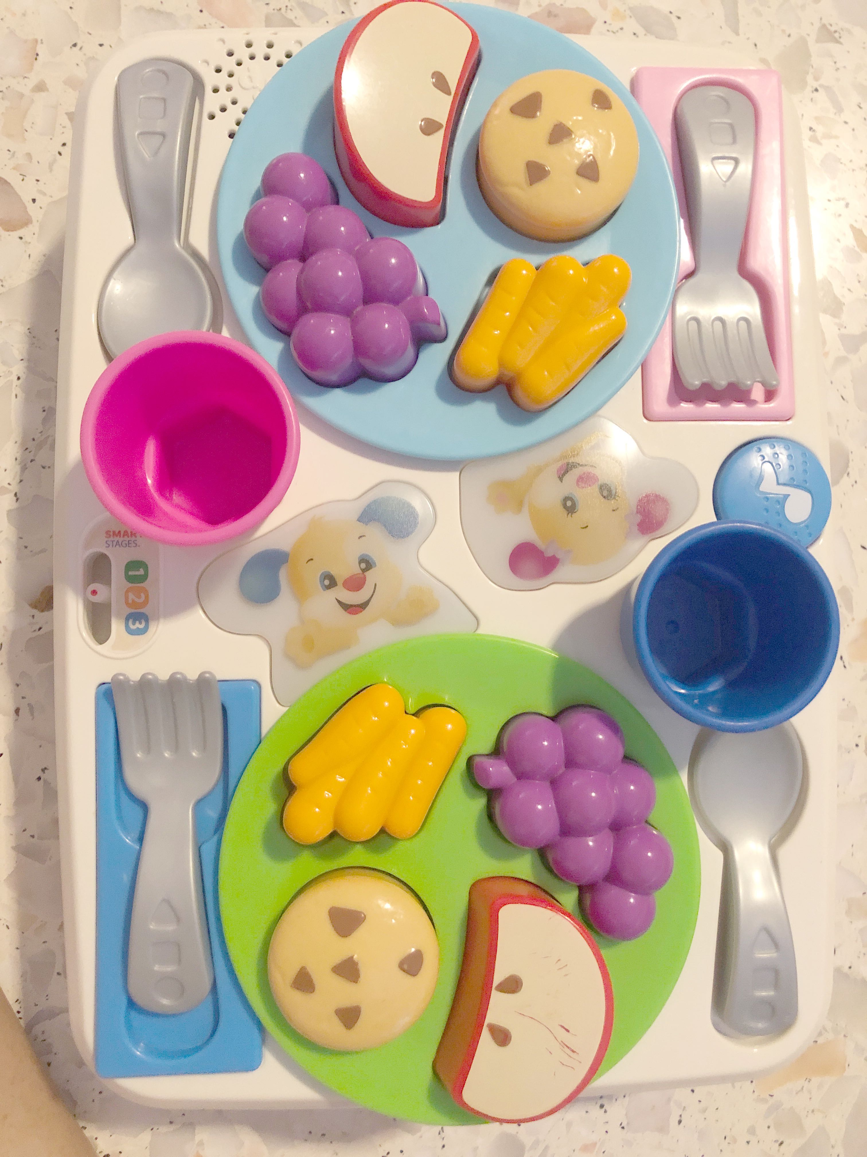 fisher price laugh and learn say please snack set