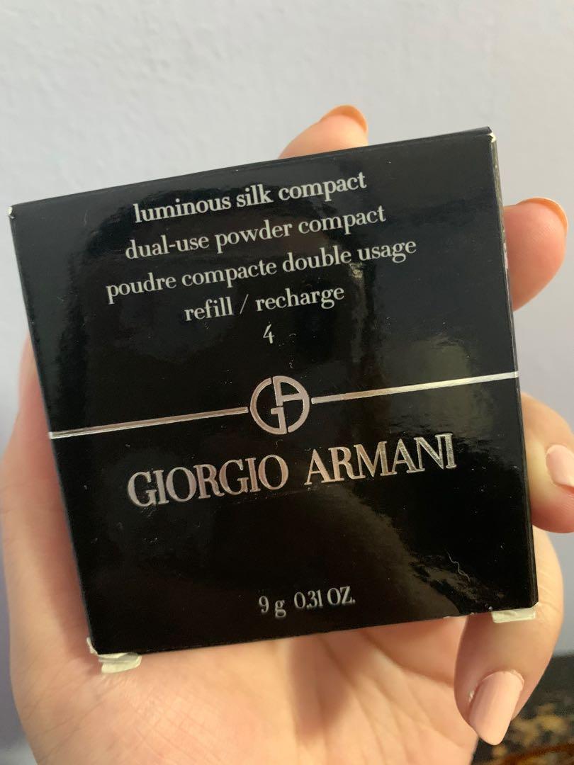 giorgio armani luminous silk compact