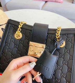 (Category: ) located in . Submitted by luvluxurysg (Listing ID 1006091004, Image 1). Description: .
