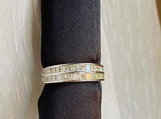 (Category: ) located in . Submitted by shoppesville88 (Listing ID 1005960494, Image 1). Description: .