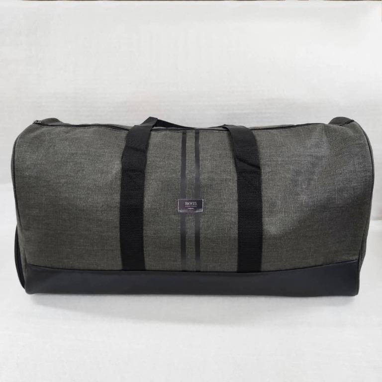 Hugo boss gym bag sales