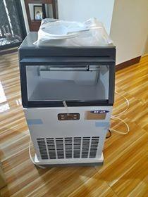ICE CUBE MAKER MACHINE 45KG/24HRS 1DAY