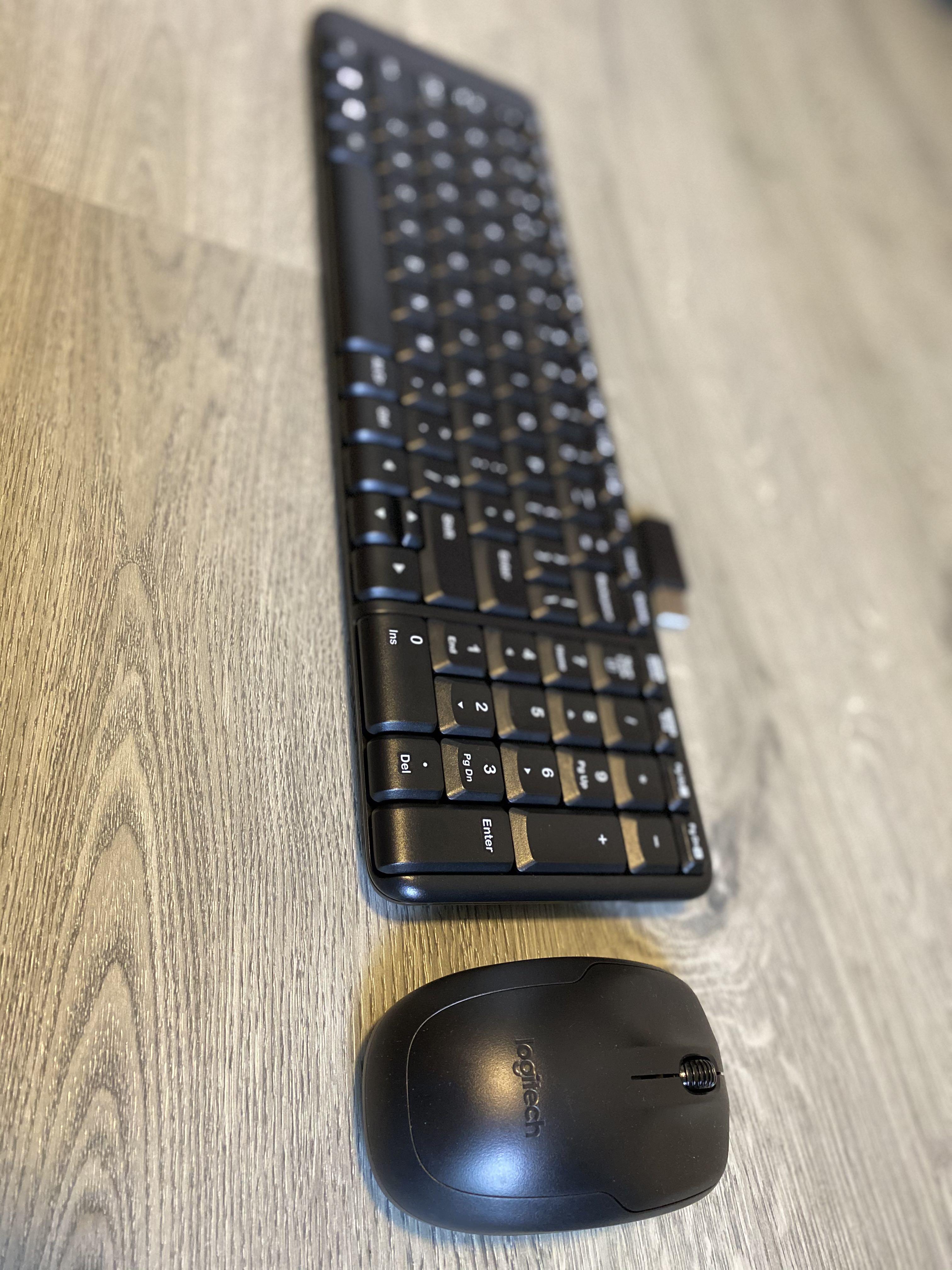 Logitech MK215 Wireless Keyboard and Mouse Combo, Computers & Tech