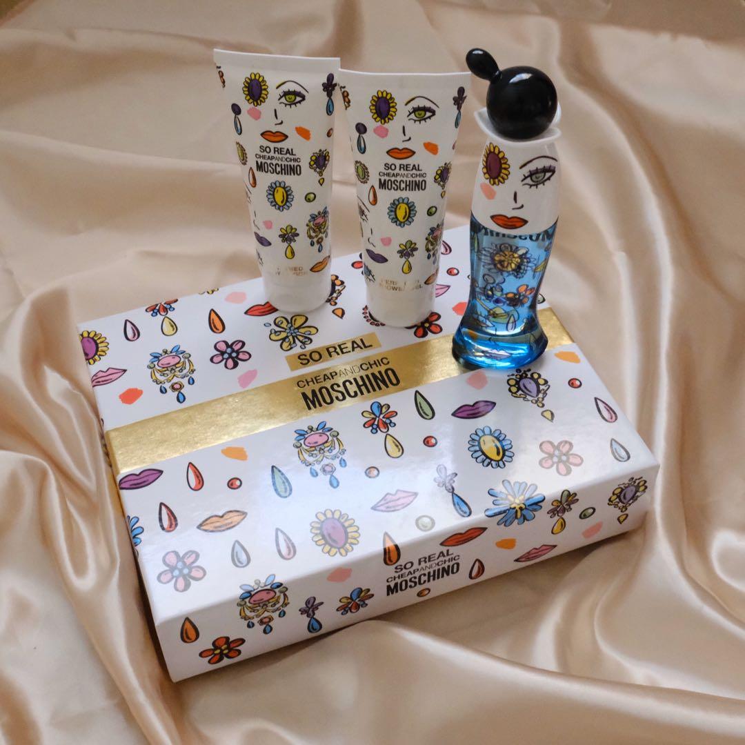 moschino so real set