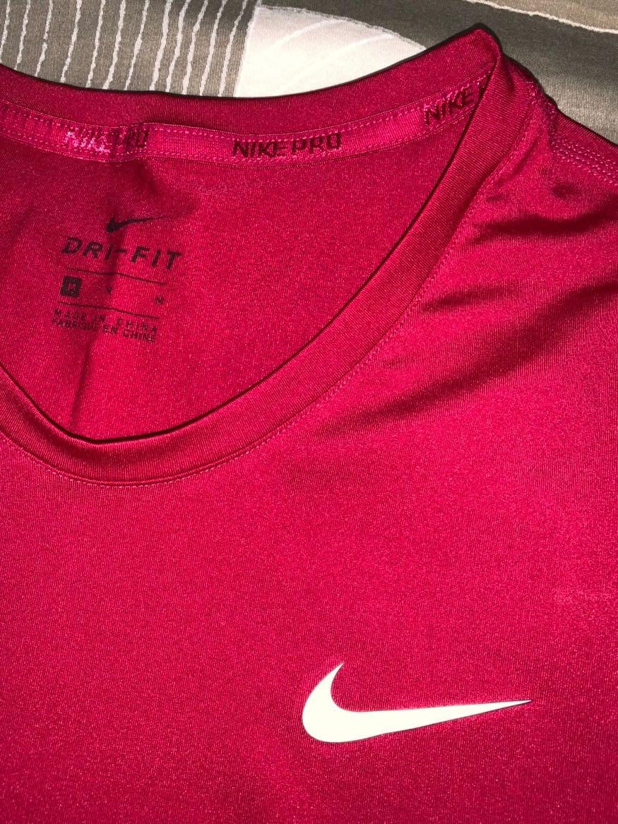 nike dri fit maroon shirt Men s Fashion Activewear on Carousell