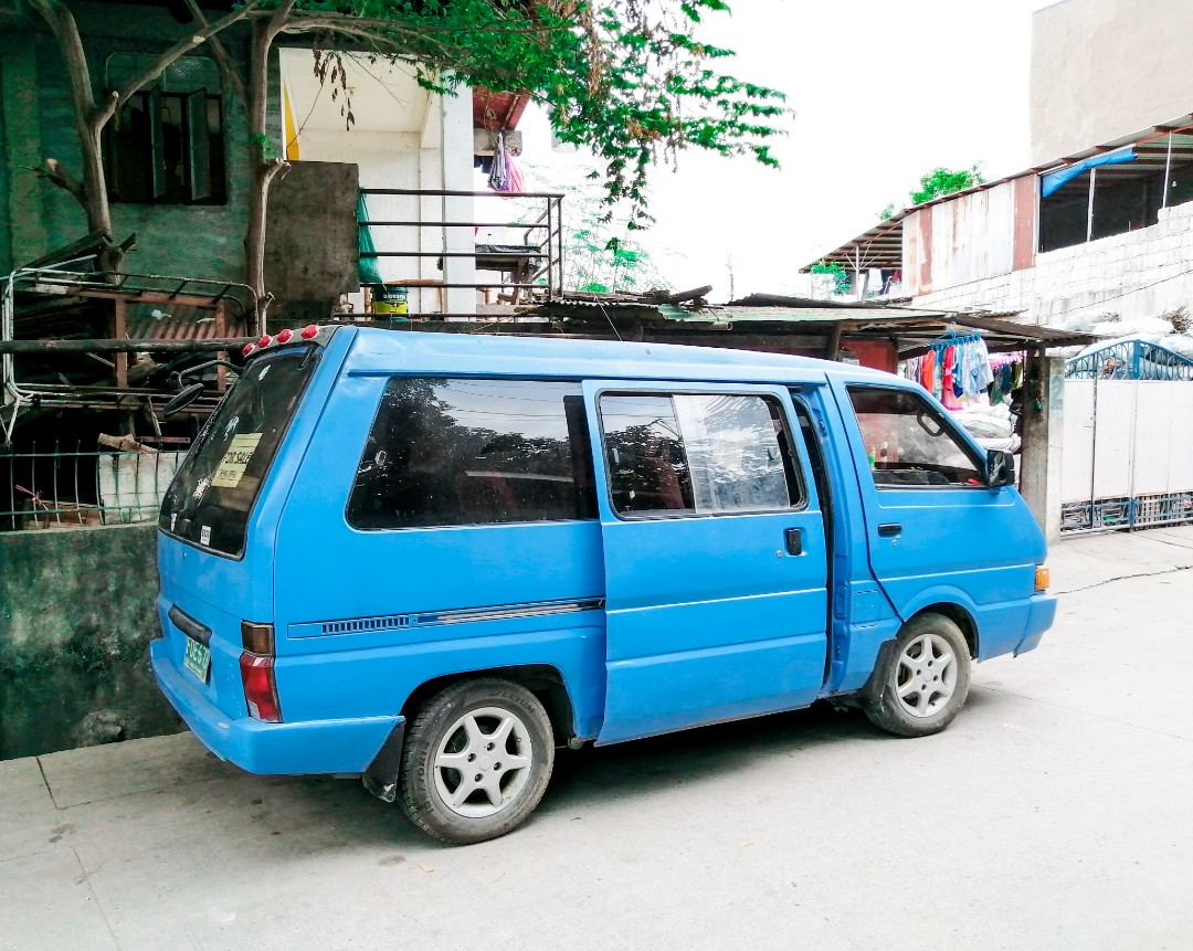 nissan vanette