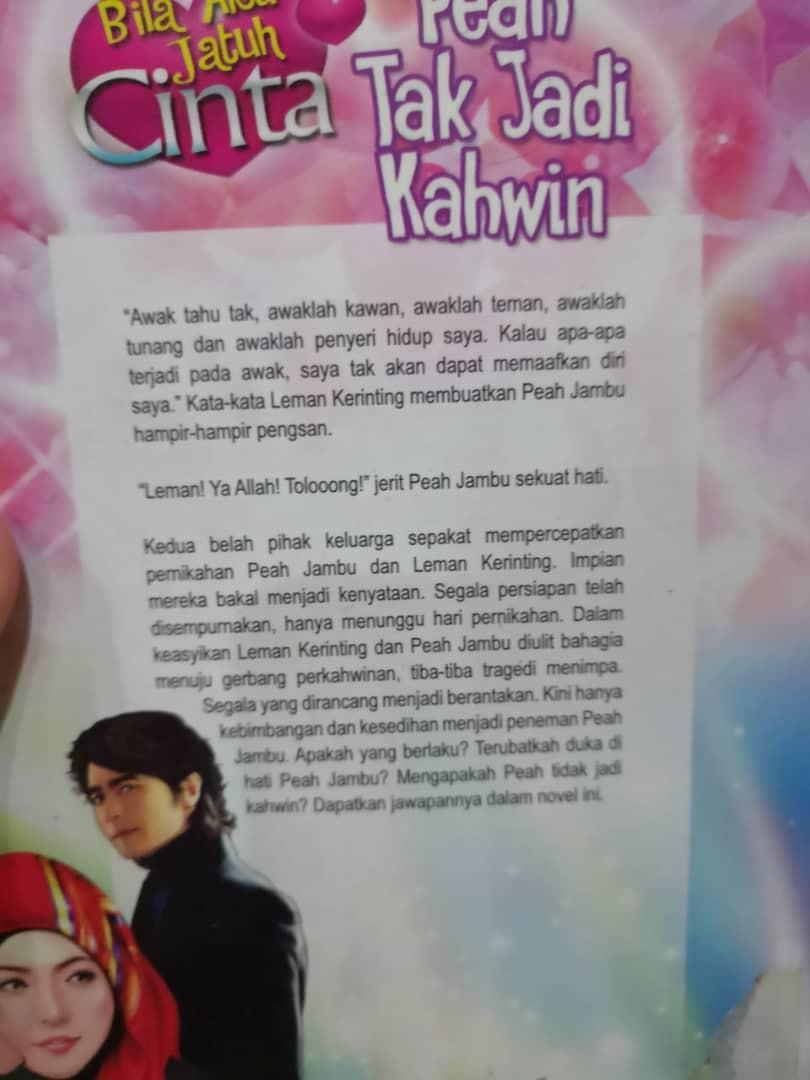 Novel Bila Aku Jatuh Cinta Set Books Stationery Books On Carousell Ia mengisahkan fira yang bekerja di agensi mencari jodoh ditugaskan mencari calon pasangan untuk anak kepada rakan karib bosnya. carousell