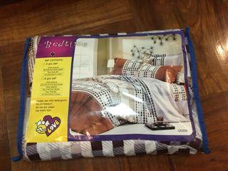 Queen Size Bed Sheet and Pillow Case