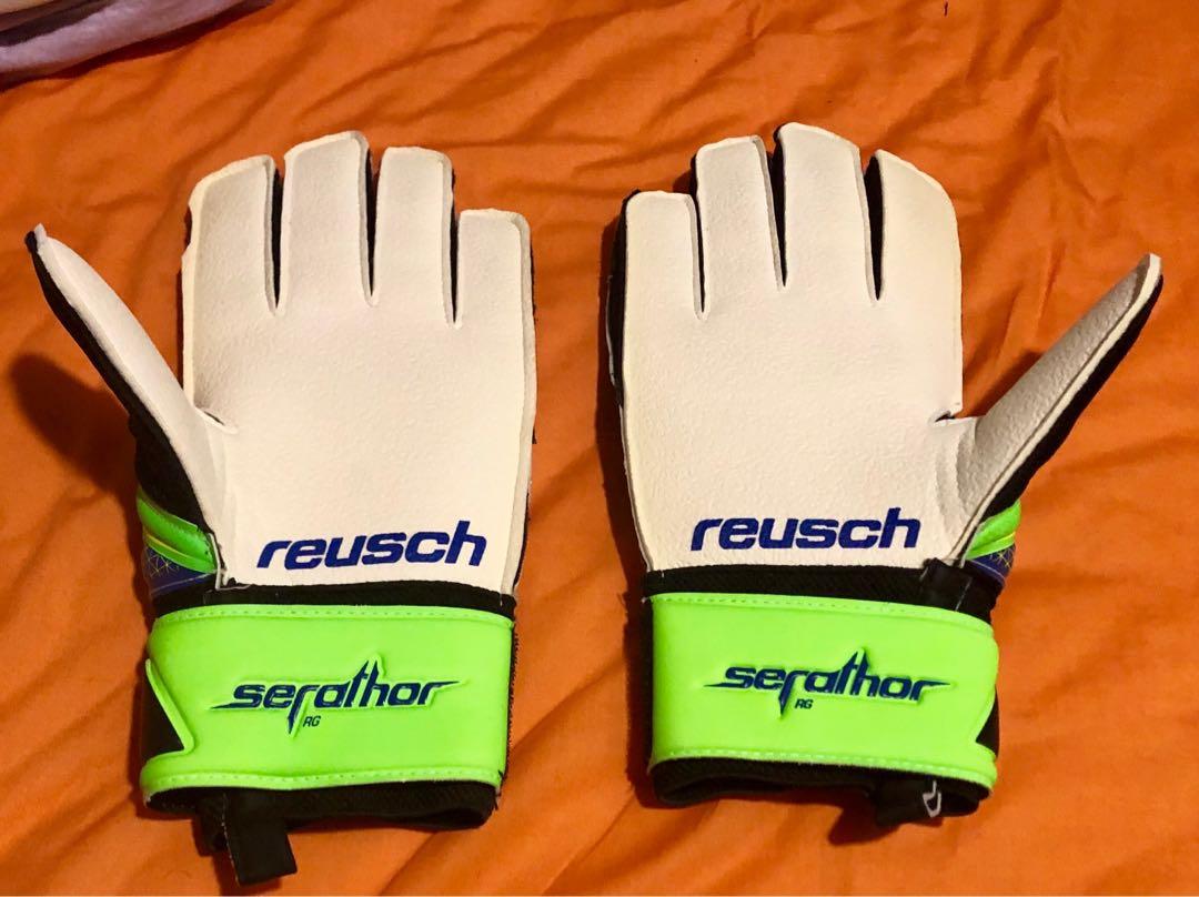 Reusch Serathor RG size 9.5 Goalkeeper Gloves