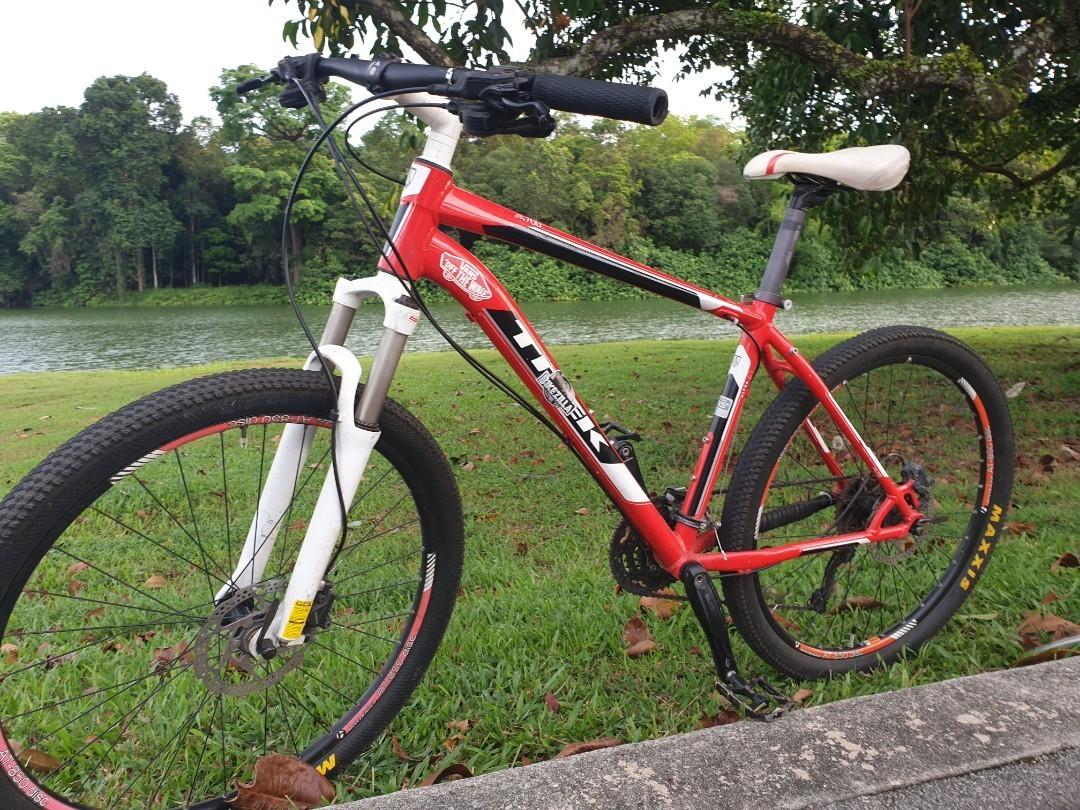 Trek shop 4700 disc