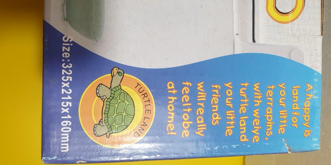 turtle container (Category: Homes & Other Pet Accessories) located in Singapore. Submitted by acyc777 (Listing ID 1005972965, Image 3). Description: new turtle house.great for keeping turtles or hermit crab and other usage..