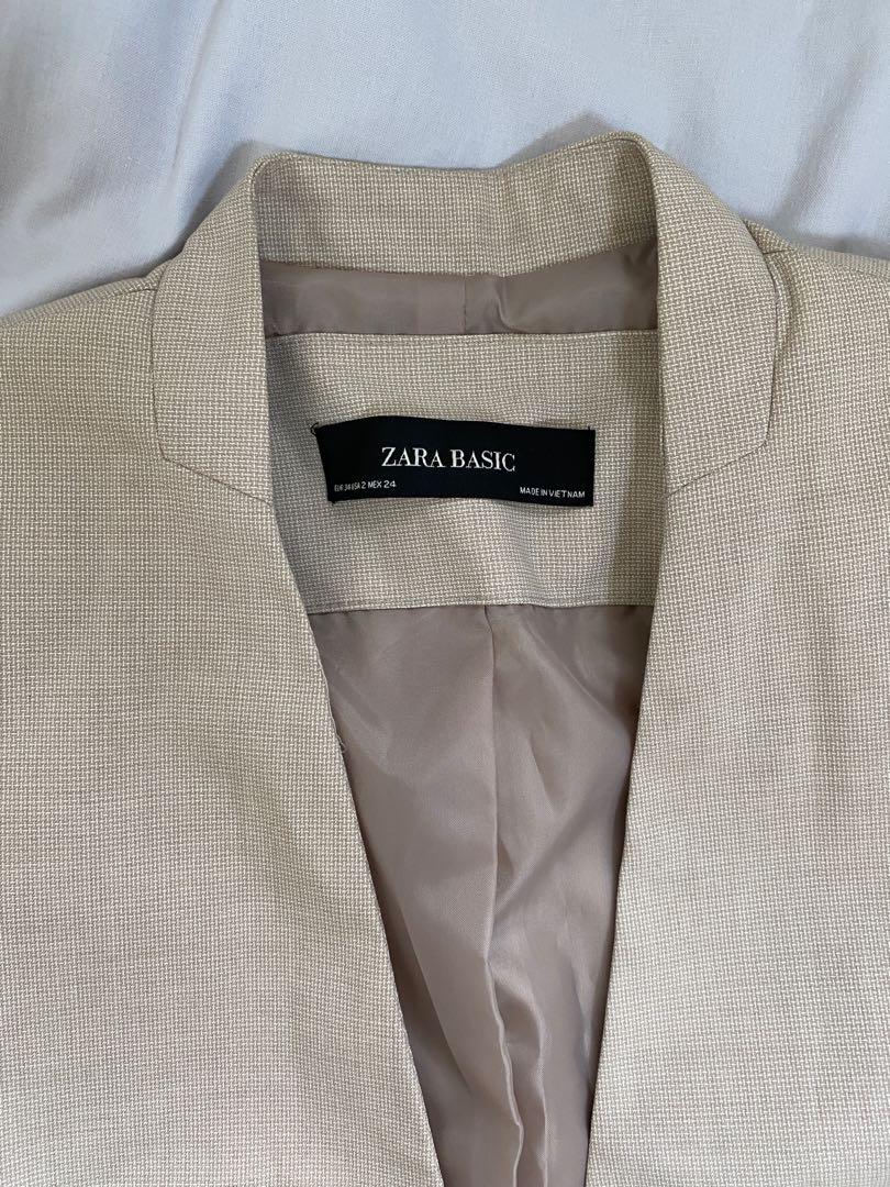 Zara Woman Blazer (Category: Coats, Jackets and Outerwear) located in Manila. Submitted by kimincuration (Listing ID 1006040899, Image 2). Description: ❤️ Brand new ❤️ fits XS to S ❤️ Checkered print (lowkey) ❤️ Nude color ❤️ Structure (has pads) ❤️ Bought for 2k+.