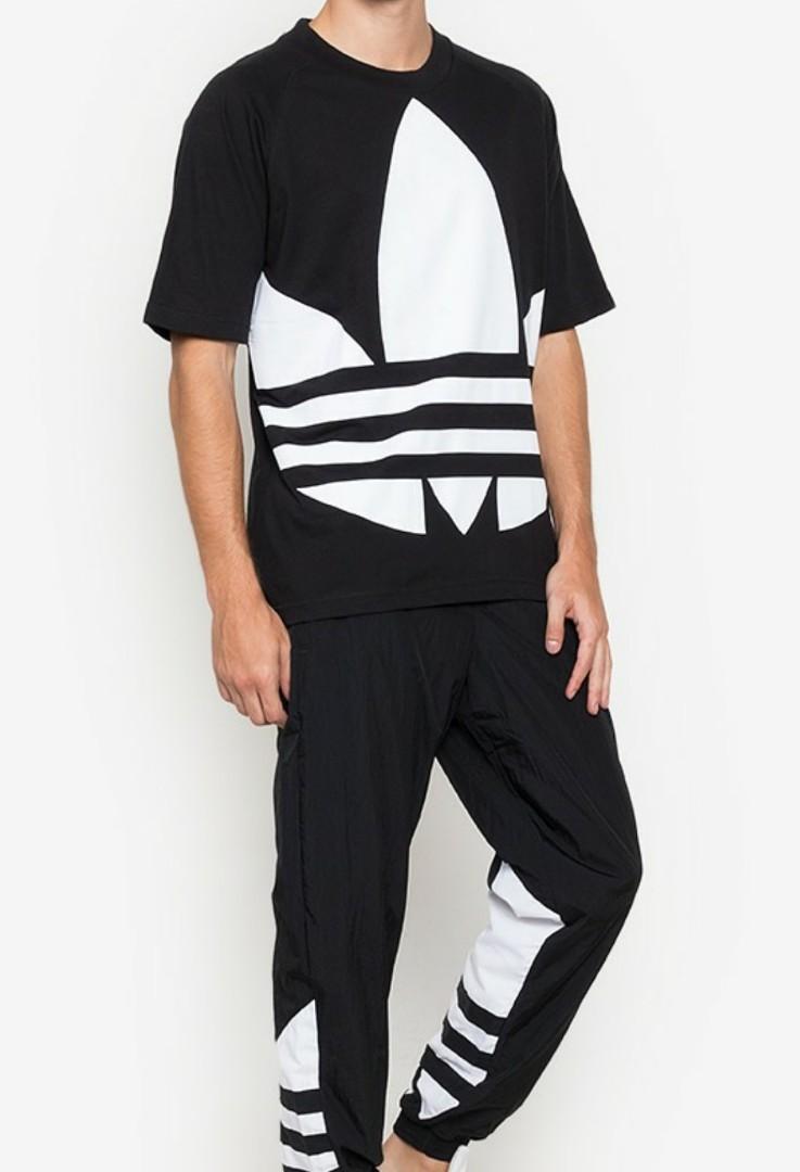 Adidas Originals Big Trefoil Boxy Tee (NEW), Men's Fashion, Activewear on  Carousell