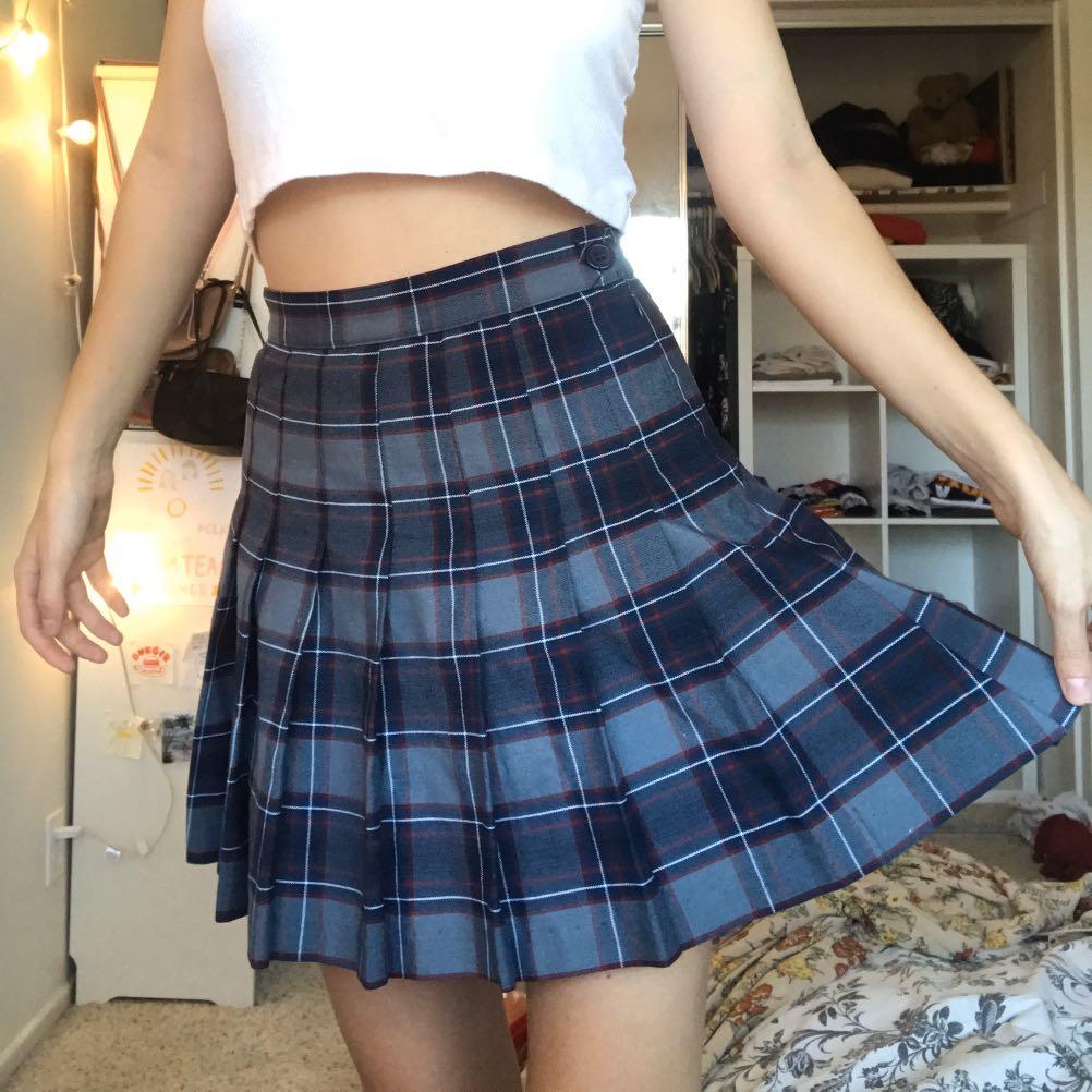 Pleated mini hot sale skirt american apparel