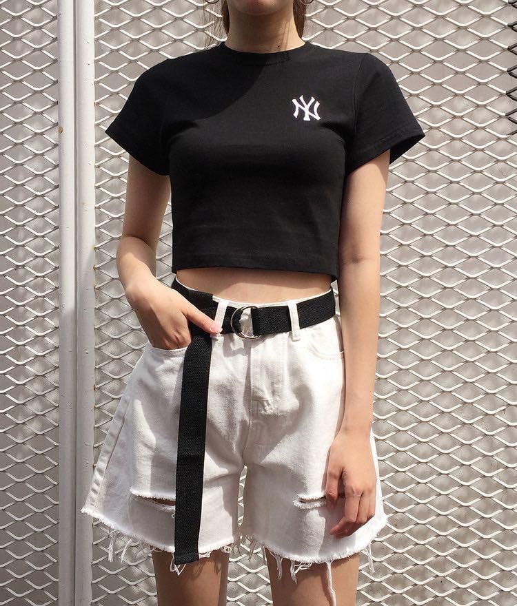 Mua Áo Croptop Nữ MLB Monogram Multi Crop New York Yankees White  31TSWX13150W Size XS  MLB  Mua tại Vua Hàng Hiệu h033721