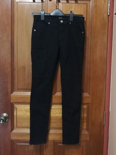 (Category: ) located in . Submitted by vaaanns (Listing ID 1006268867, Image 1). Description: .