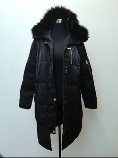 (Category: ) located in . Submitted by fun.fab.closet (Listing ID 1006378729, Image 1). Description: .