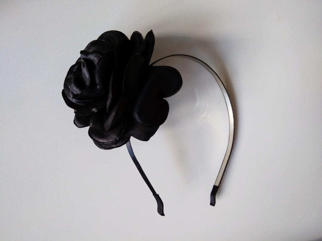black rose hair accessories
