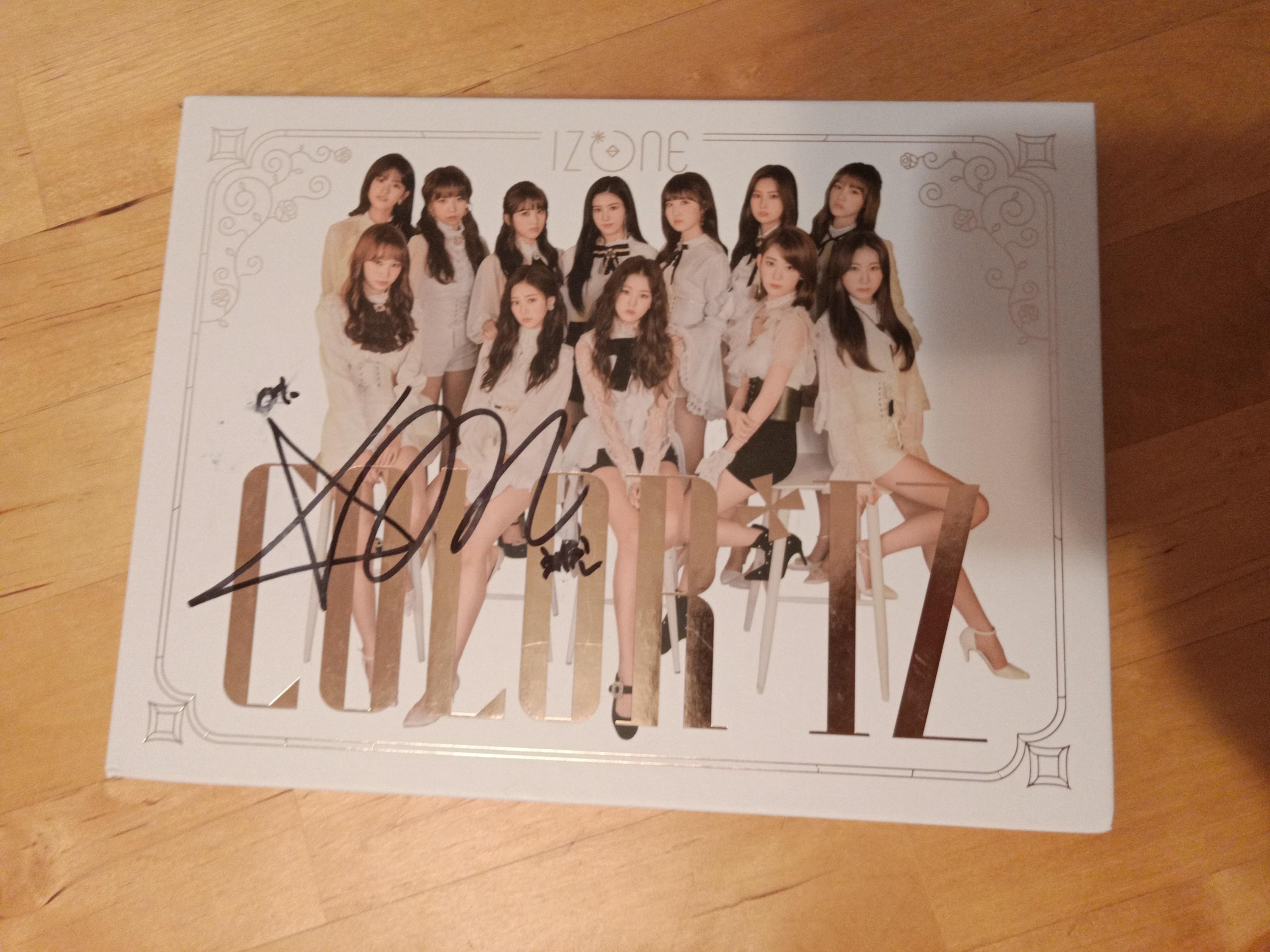 Chae Won Izone Colouriz Mwave Signed Album Entertainment K Wave On Carousell Kim chae won (김채원) hanja: chae won izone colouriz mwave signed album
