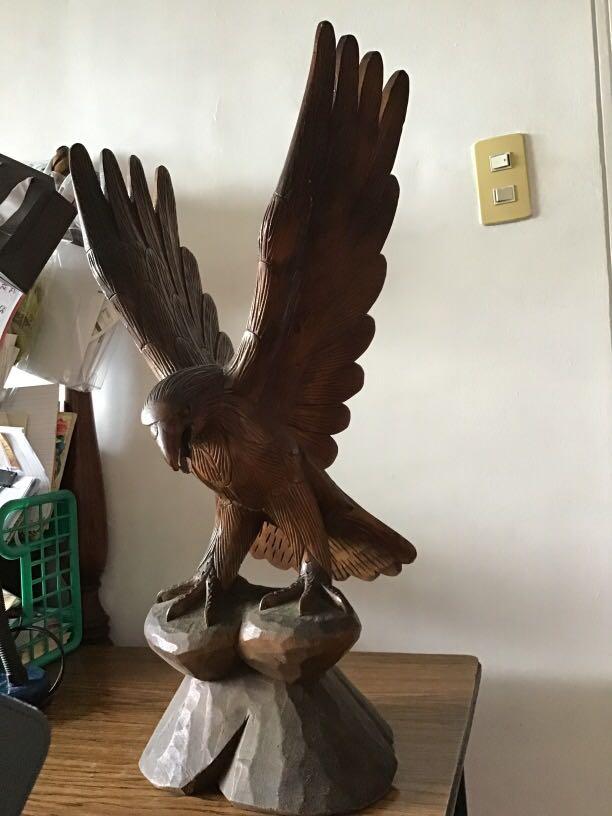 Philippine Eagle Handicraft (Category: Vintage Collectibles) located in Quezon City. Submitted by therosa (Listing ID 1006197778, Image 2). Description: Philippine Eagle Approximately 23 inches No flaws Wood Heavy.