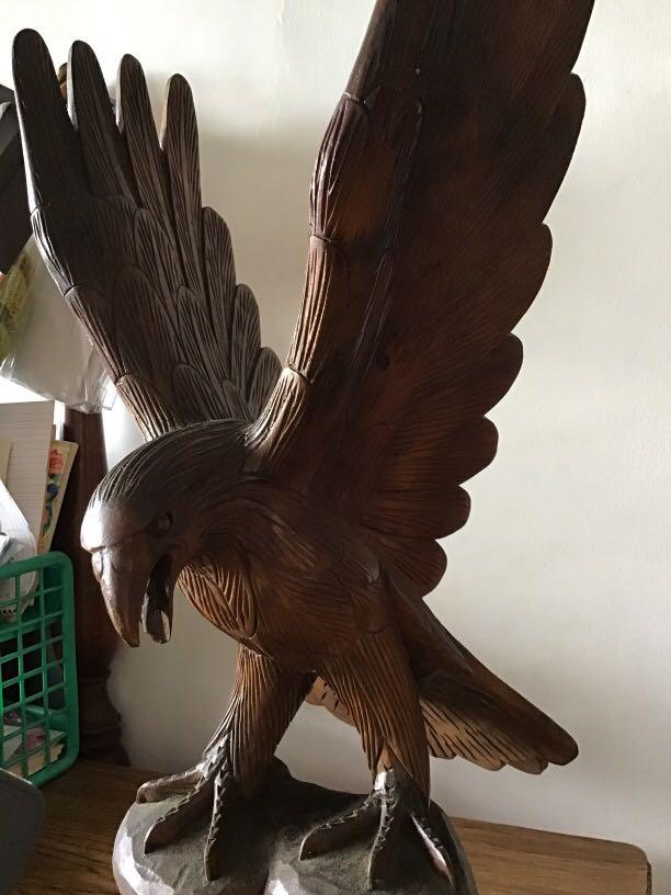 Philippine Eagle Handicraft (Category: Vintage Collectibles) located in Quezon City. Submitted by therosa (Listing ID 1006197778, Image 3). Description: Philippine Eagle Approximately 23 inches No flaws Wood Heavy.