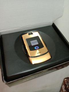 Elegant Motorola V3i  Gold