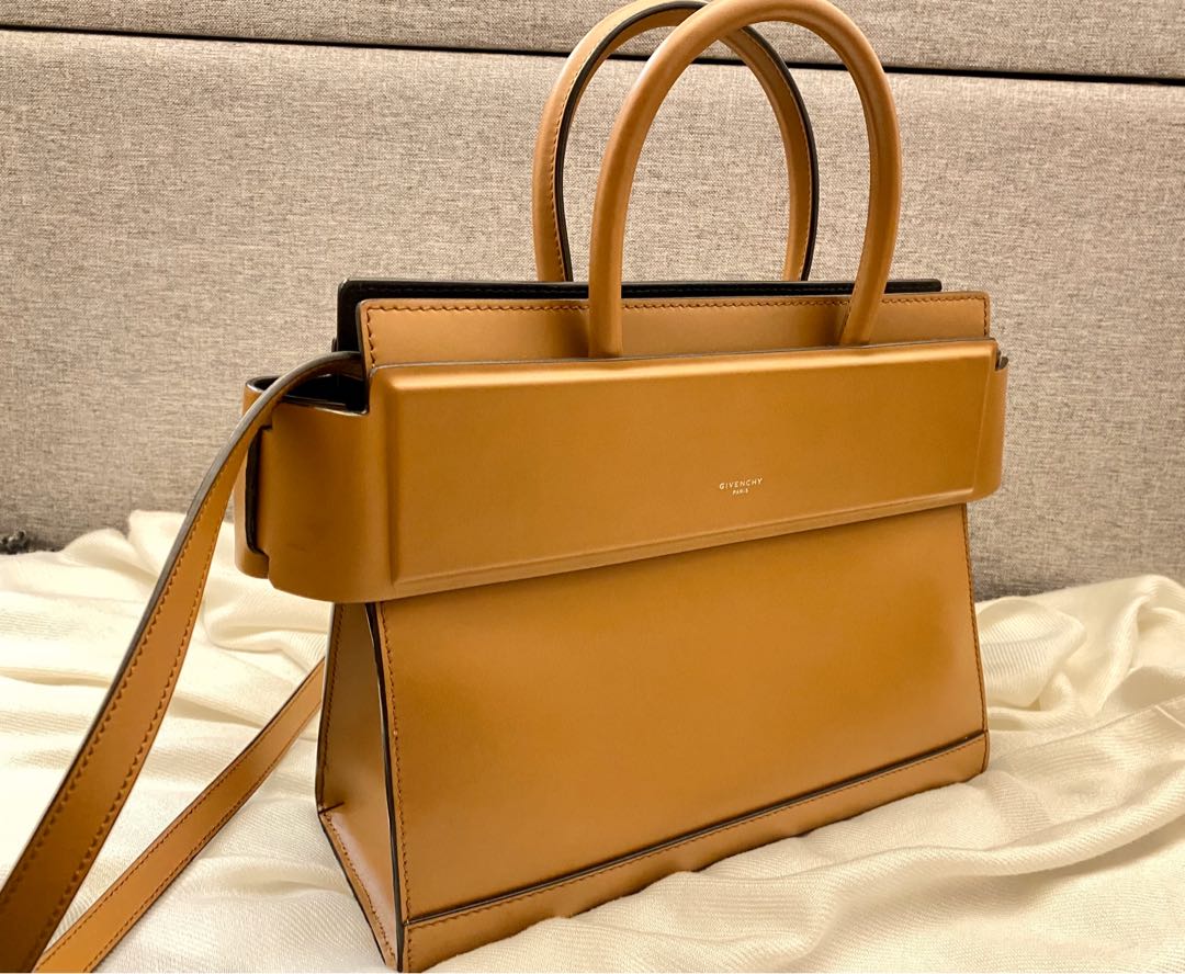Givenchy horizon hotsell bag small