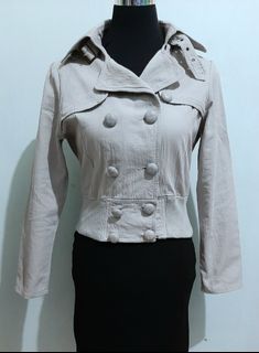 (Category: ) located in . Submitted by fun.fab.closet (Listing ID 1006377698, Image 1). Description: .