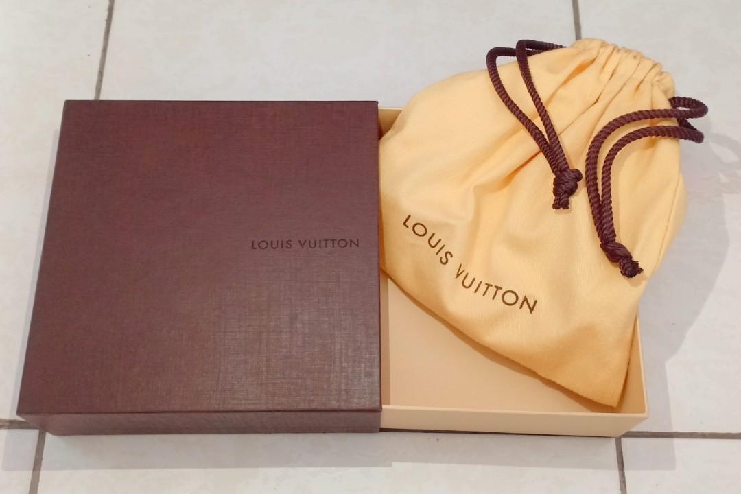 Lot Chloé Authentique : Boîte, Dustbag, Trousse Et Sac Shopping Neuf - Noir & Blanc