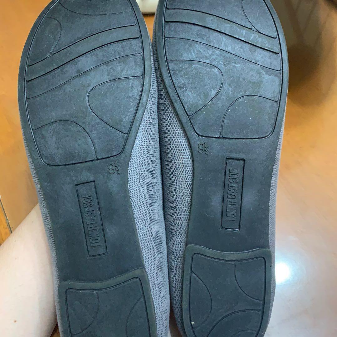 PLUS SIZE PAYLESS Lower East Side Flats Gray 9.5 Women s Fashion Footwear Flats Sandals on Carousell