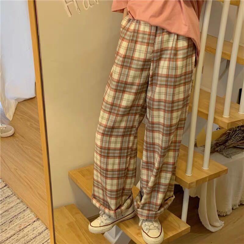 baggy checkered pants
