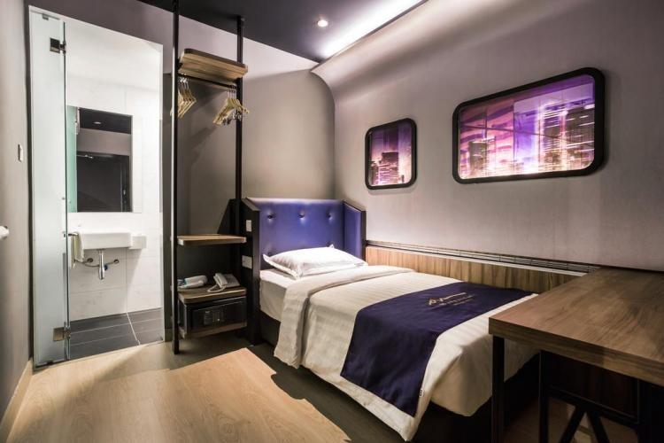 Rooms With Private Bathroom For Rent