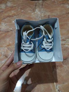 Sepatu baby