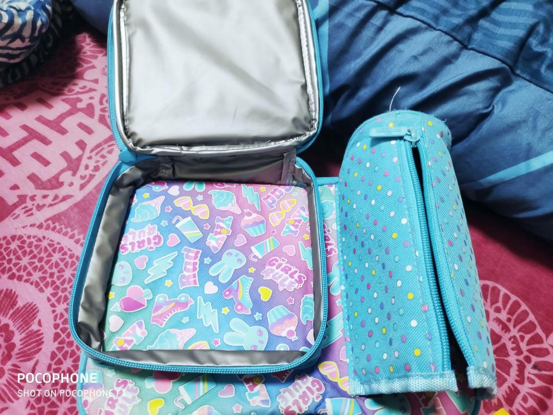 Smiggle Girls Rule Rad lunch box with water bottle