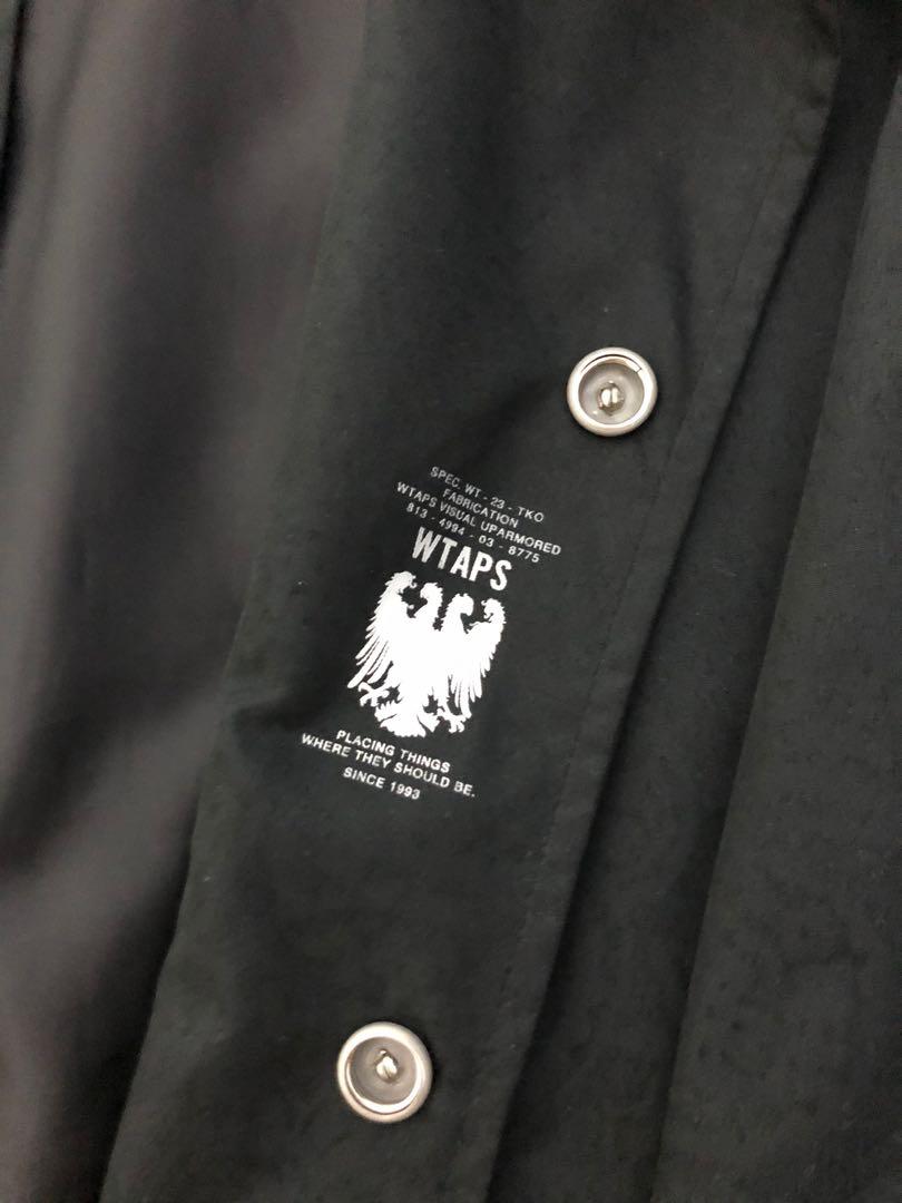 Wtaps （分類：T-shirt）位於 Hong Kong。 由 yki219 提交（商品編號 1006212532，圖片 7）。簡介： Wtaps jacket Size:M 9成新 ( 紅tag 金章 暗腰果花紋 ) 1100HKD 交收互就 。