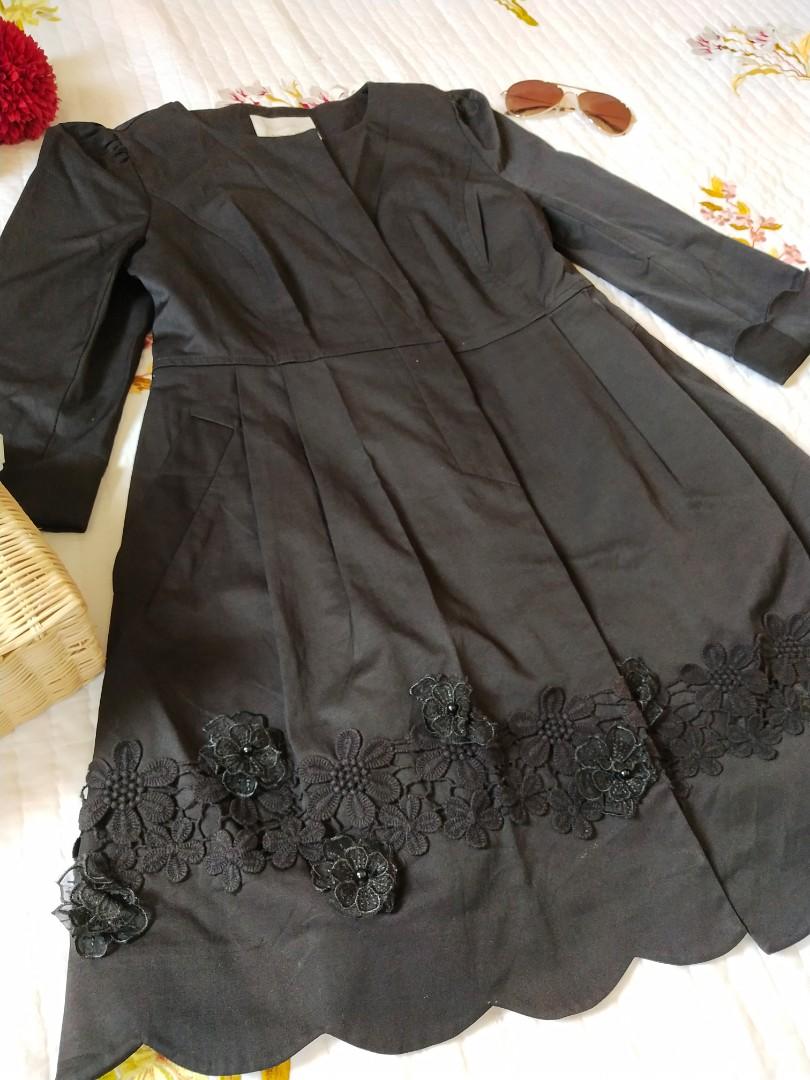 Black Trench Dress with linings, Women's Fashion, Dresses & Sets