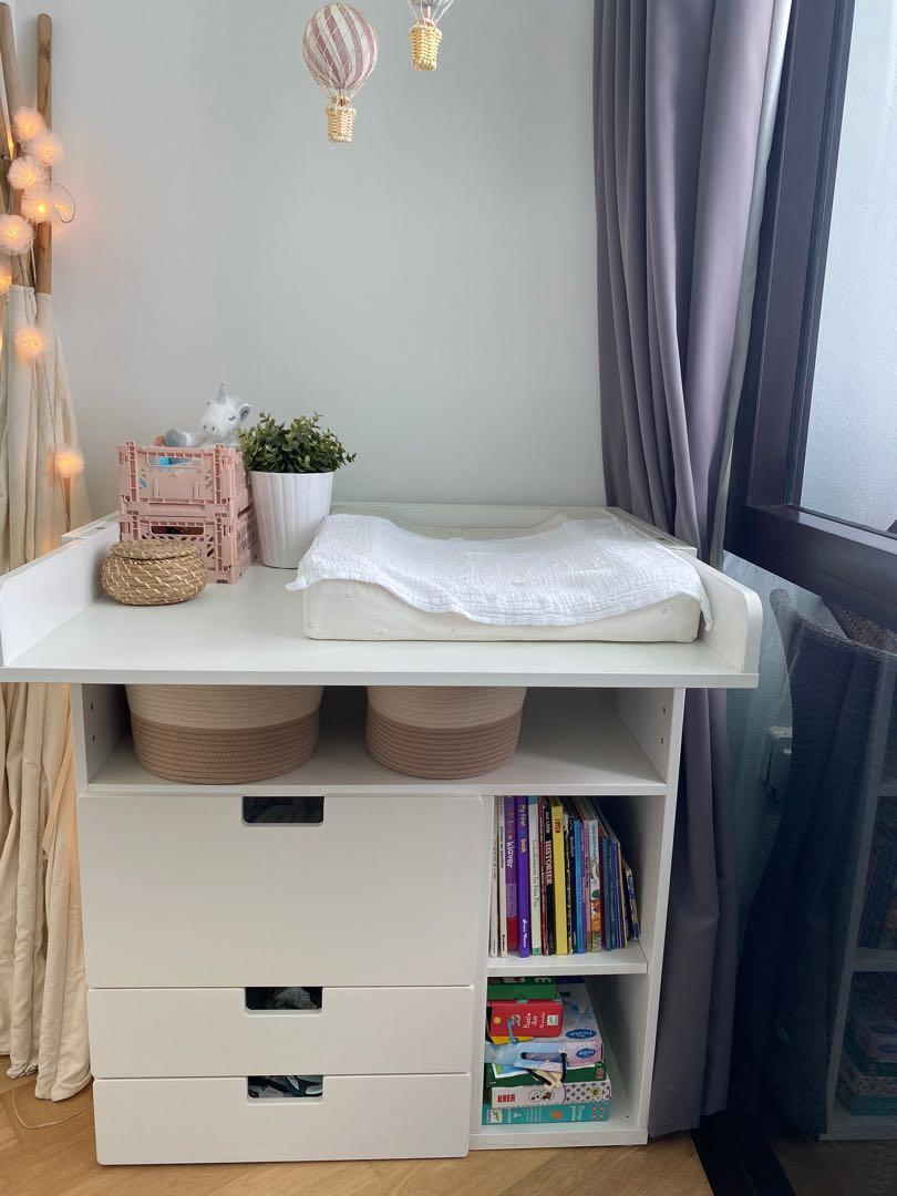 snap on changing table