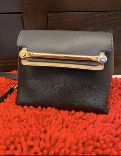 （分類：）位於 。 由 283283 提交（商品編號 1006501818，圖片 1）。簡介： 。